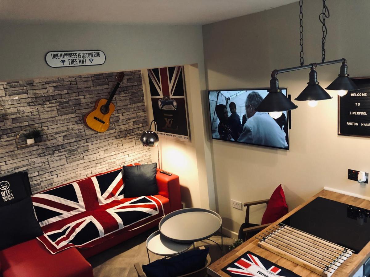 3 Double Bed Brittania Styled Central Home Near Lfc Sleeps 6 With Free Business Super Fast Fibre Broadband Liverpool Eksteriør bilde