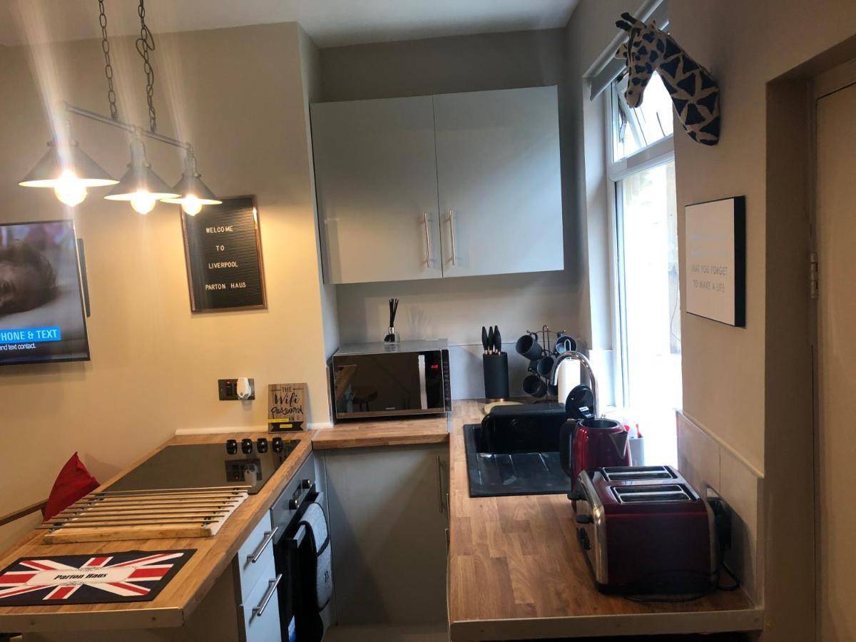 3 Double Bed Brittania Styled Central Home Near Lfc Sleeps 6 With Free Business Super Fast Fibre Broadband Liverpool Eksteriør bilde