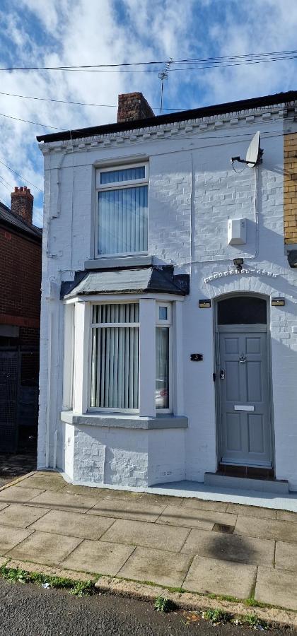 3 Double Bed Brittania Styled Central Home Near Lfc Sleeps 6 With Free Business Super Fast Fibre Broadband Liverpool Eksteriør bilde