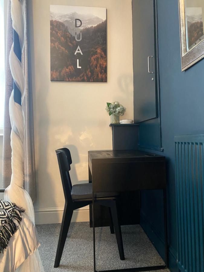 3 Double Bed Brittania Styled Central Home Near Lfc Sleeps 6 With Free Business Super Fast Fibre Broadband Liverpool Eksteriør bilde